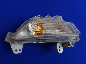 mazda 3 2013-2017 13-17 поворотник перед