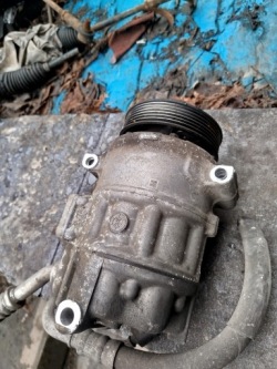 компрессор кондиционера 1K0820859F 1.9 2.0 tdi vw volkswagen Touran I