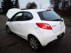 mazda 2 воздухозаборники Воздух для Кузова 2009 1.4л bp4kgm732