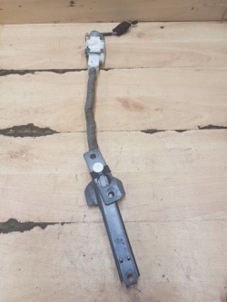 моторчик регулировки ремень безопасности перед левый Audi A8 D3