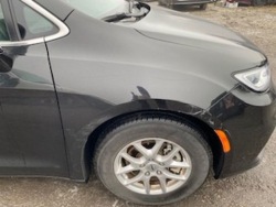 CHRYSLER PACIFICA РЕСТАЙЛИНГ четверть правый передний