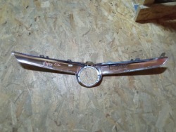 opel oe 13403056 решетка радиатора