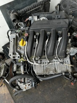 Двигатель K4M700 K4M813 renault MEGANE и II SCENIC 1.6 16V