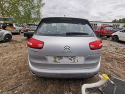 CITROEN C4 PICASSO форсунка 2016 1.6л 0445110566