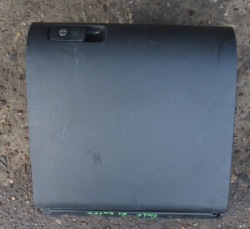 vw GOLF VI+ 12R бардачок пассажира