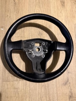 руль кожа seat oe 5P0419091A