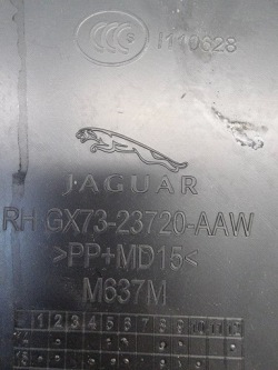 2017 jaguar XE бочки / обшивка двери передней GX7323720AAW