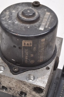 насос ABS Audi A3 8P vw Golf V 1K0614517H