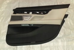 BMW 7 G12 обивка зад карта дверная правый
