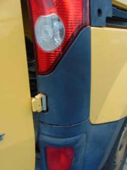 защита под фонаре задний правый B64 renault KANGOO II