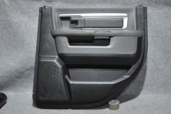 Dodge RAM 1500 IV 2013-19 обивка карта дверная задний правый