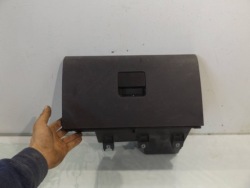 бардачок пассажира volkswagen oe 5Z0857097