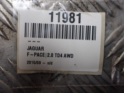 ремень безопасности jaguar X761 2.0 16R 11981