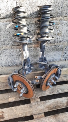 opel MOKKA b 20- поворотный кулак, цапфа Амортизаторы правый левый