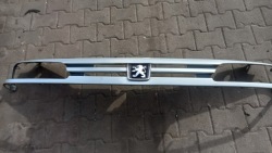 решетка радиатора peugeot 806 96R