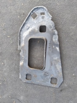 Audi OE 8K0805500 плата балки