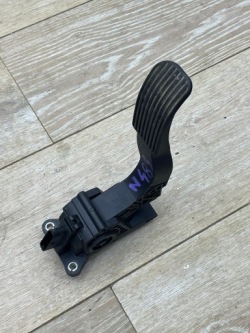 педаль газа потенциометр европа A9073010200 MERCEDES SPRINTER W907 W910