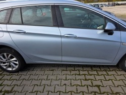 opel ASTRA K дверь правая универсал передняя + задняя оригинал Z189