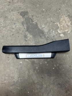 молдинг порога левый зад lexus GS300 GS 300 2014 67940-30051