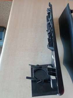 MERCEDES R171 защита заглушка кресло A1716902325 A1716902425