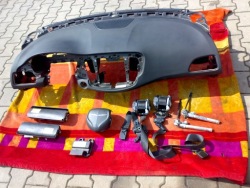 CHRYSLER 200 15- консоль Подушки подушка торпеда ремни комплект.