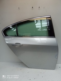 opel INSIGNIA A HB дверь правая зад Z176