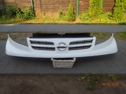 nissan PRIMASTAR 06-14 решетка радиатора