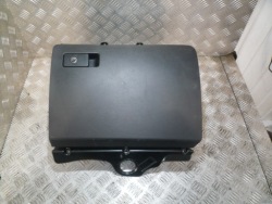 бардачок пассажира vw PASSAT B6 европа оригинал.*