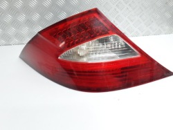 MERCEDES CLS W219 фонарь левый 2198200164