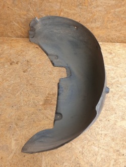 vw TOUAREG 7L подкрылки левый зад