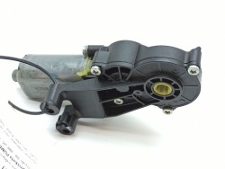 моторчик кресло правый MERCEDES W164 0390203213