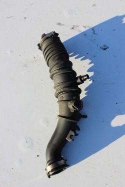 труба впуска Воздух renault 1.2 TCE 8200519077C