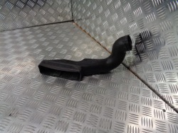 труба патрубок впуск Audi A2 1.6 8Z0129617B