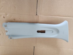 обшивка правый передний renault GRAND SCENIC III 2011 1.6