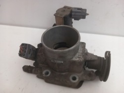 ДРОССЕЛЬНАЯ ЗАСЛОНКА mazda PREMACY 1999r 1.8Бензин