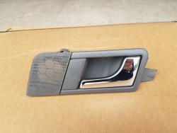 ручка двери внутренняя правая A2 / 8Z0839020 / исправная