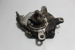 насос вакум TOYOTA COROLLA VERSO E120 2.2D4D