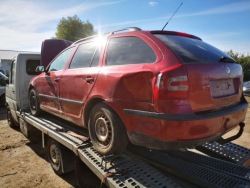SKODA OCTAVIA петля передних Двери - Передний 2005 2.0л