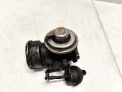 Audi A6 клапан EGR 2002 1.9л
