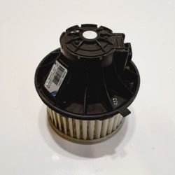 Cadillac ESCALADE 10r вентилятор воздуховод 52400177