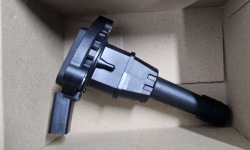 датчик уровня масла Audi R8 A8 06M907637B