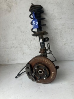 левый kia CEED II 1.6 механика