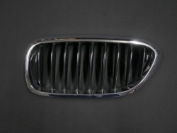 BMW G30 G31 решетка радиатора ноздря левая