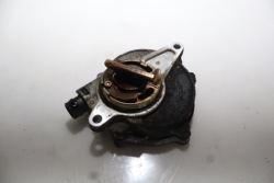 насос вакум volvo XC90 и 3.2