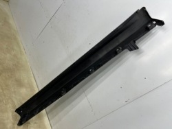suzuki oe 77231-54P0 молдинг порога