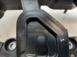 2010 nissan PRIMASTAR коллектор Впускный 8200836881