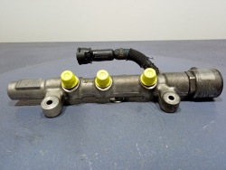 топливная рейка Audi Q7 4M0 3,0TDI 059130090ED