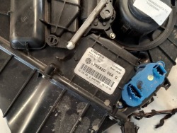 vw T5 радиатор отопителя зад 7H58200004G