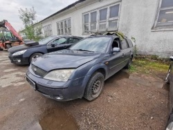 FORD MONDEO петля задних дверь задняя 2002 1.8л