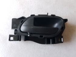 ручка двери внутренняя peugeot oe 303966